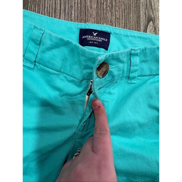 American Eagle Midi Stretch Shorts Mid-Rise Flat Front Cotton Blend Blue Size 00 - Picture 6 of 7